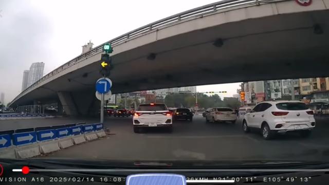 Bẫy đèn giao thông - lỗi tín hiệu