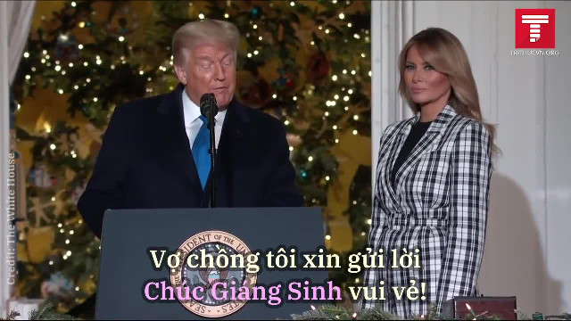 TỔNG THỐNG TRUMP VÀ ĐỆ NHẤT PHU NHÂN CHÚC MỪNG GIÁNG SINH